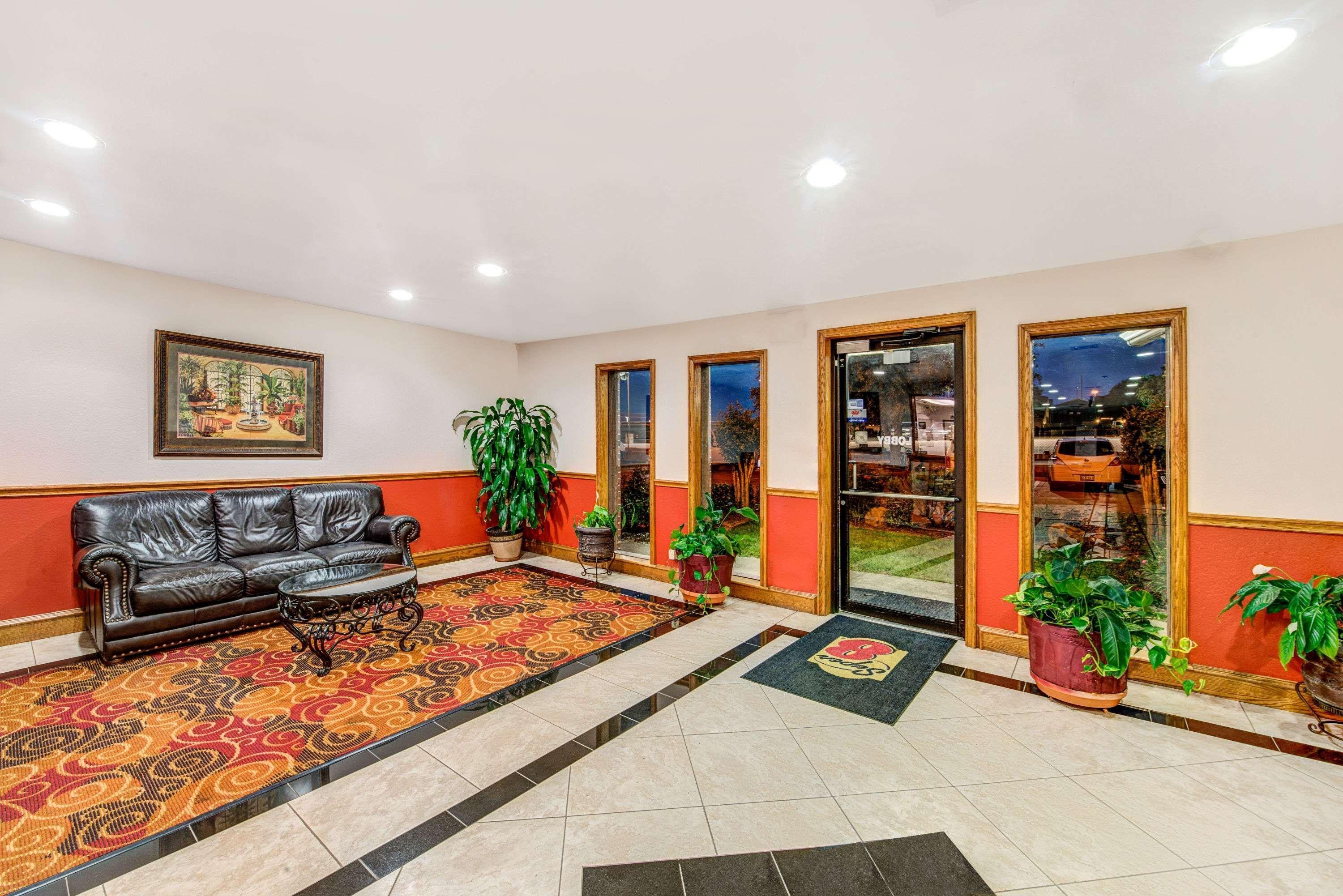 Super 8 By Wyndham Mckinney/Plano Area Экстерьер фото