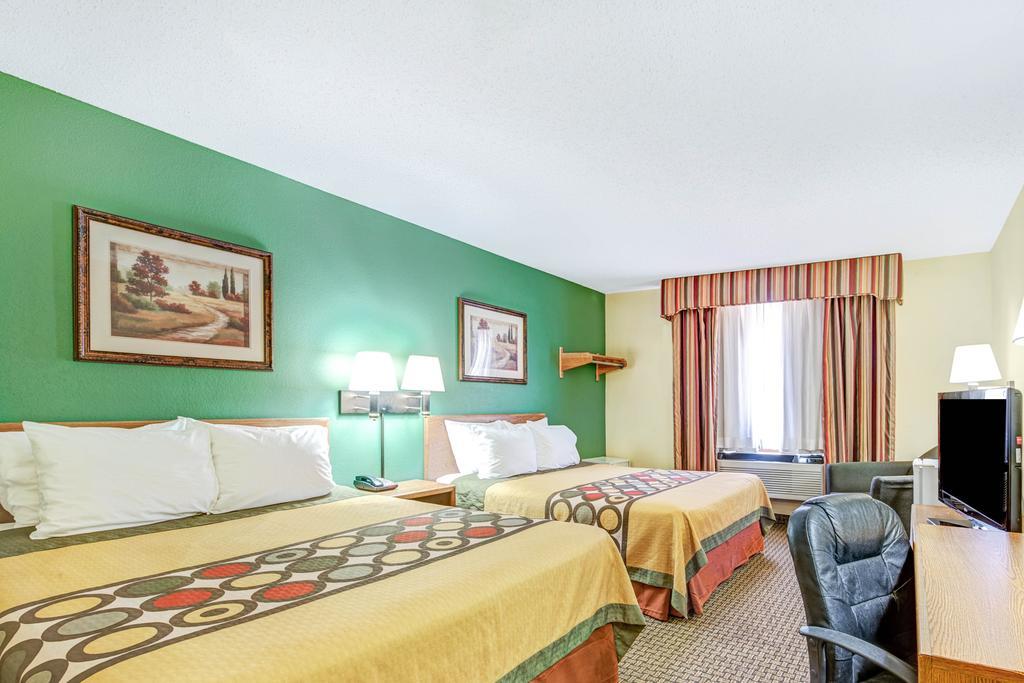 Super 8 By Wyndham Mckinney/Plano Area Экстерьер фото